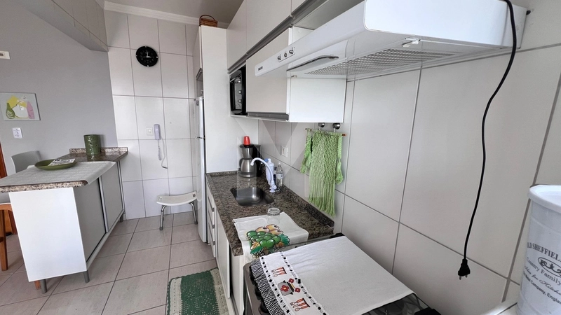 Apartamento a 200 metros do mar na Vila Caiçara: 10ª foto da galeria de imagens do imóvel