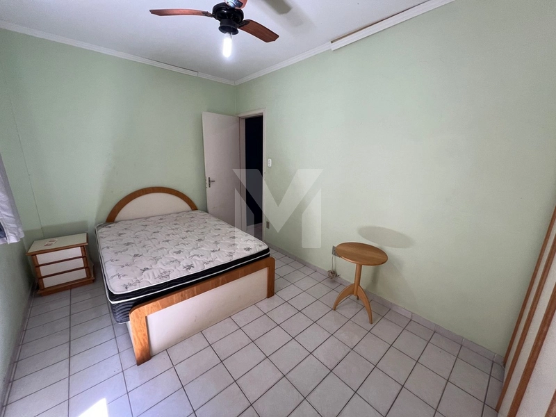 Apartamento na Guilhermina a 200m da praia