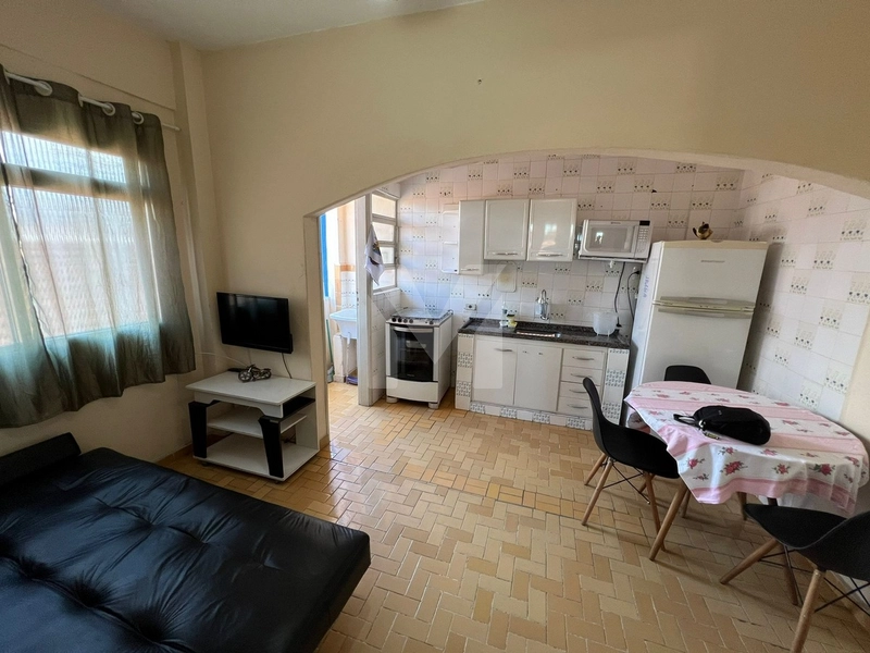 Oportunidade na Ocian – apartamento a 100m do mar