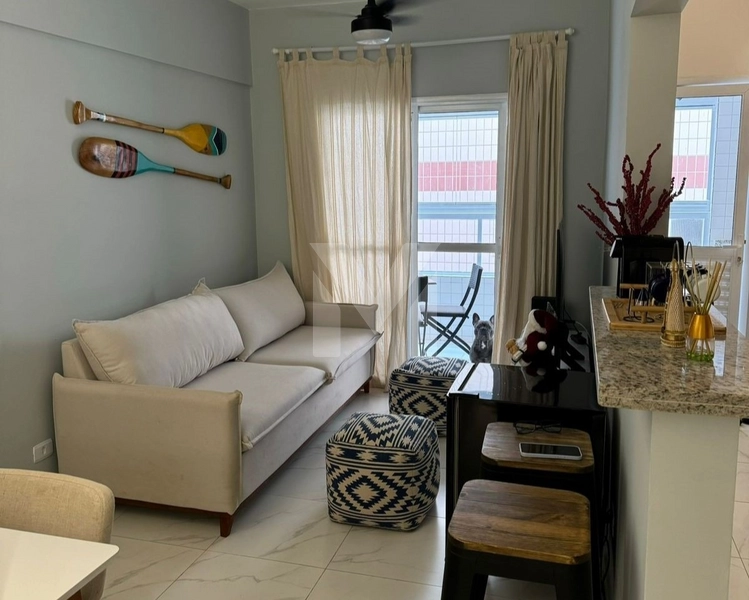 Apartamento mobiliado e moderno na Caiçara – 300m da praia!