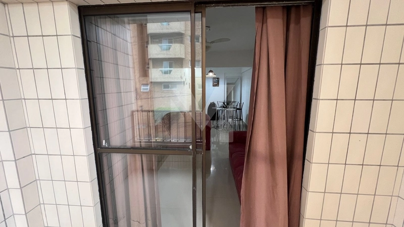 Apartamento espaçoso a uma quadra da praia: 8ª foto da galeria de imagens do imóvel