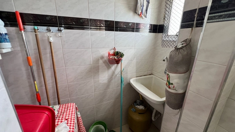 Apartamento de 2 dormitórios com vista mar no Jardim Real: 2ª foto da galeria de imagens do imóvel