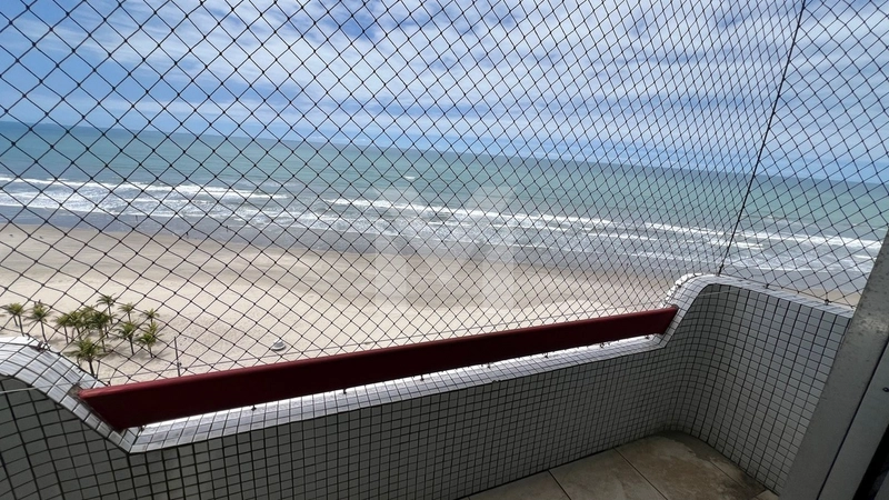 Apartamento de 2 dormitórios com vista mar no Jardim Real
