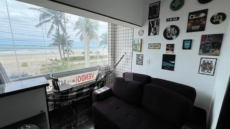 Oportunidade imperdível! Apartamento frente mar no Jardim Imperador