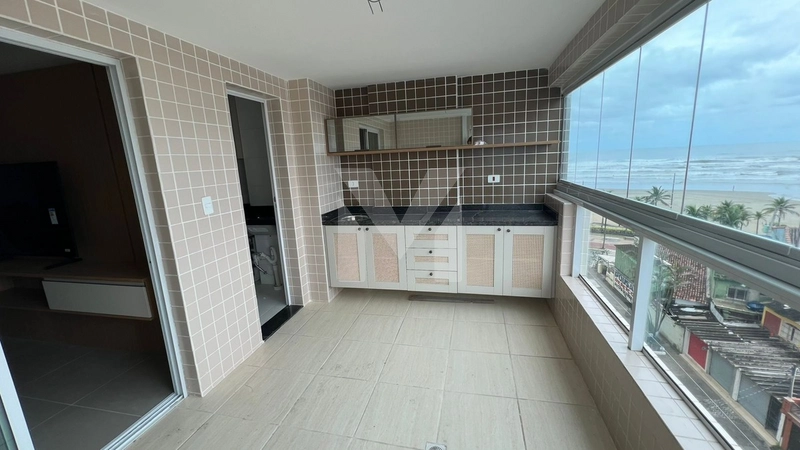Apartamentos frente mar à venda em Praia Grande, Mirim