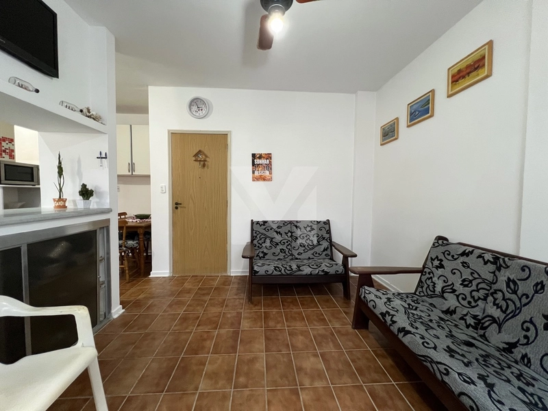 OPORTUNIDADE PREDIO FRENTE MAR: 2ª foto da galeria de imagens do imóvel