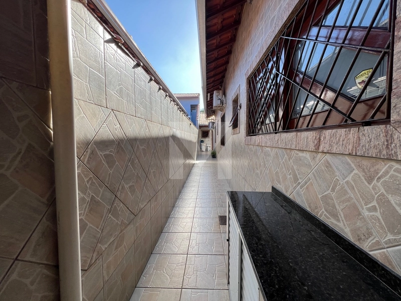 CASA 2 DORMITÓRIOS 1 SUITE PARA VENDA - MARACANÃ: 13ª foto da galeria de imagens do imóvel