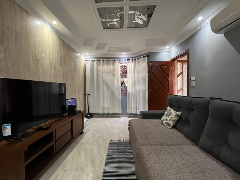 CASA 2 DORMITÓRIOS 1 SUITE PARA VENDA - MARACANÃ: 2ª foto da galeria de imagens do imóvel