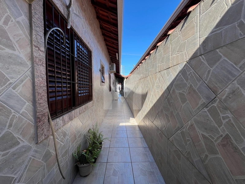 CASA 2 DORMITÓRIOS 1 SUITE PARA VENDA - MARACANÃ: 15ª foto da galeria de imagens do imóvel