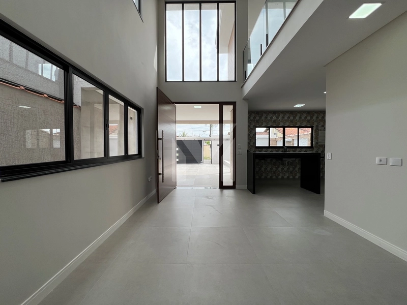 CASA 3 DORMITÓRIOS SUITES, PISCINA E CHURRASQUEIRA PARA VENDA: 3ª foto da galeria de imagens do imóvel