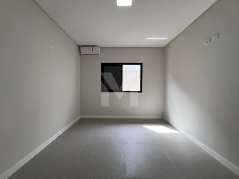 CASA 3 DORMITÓRIOS SUITES, PISCINA E CHURRASQUEIRA PARA VENDA: 10ª foto da galeria de imagens do imóvel