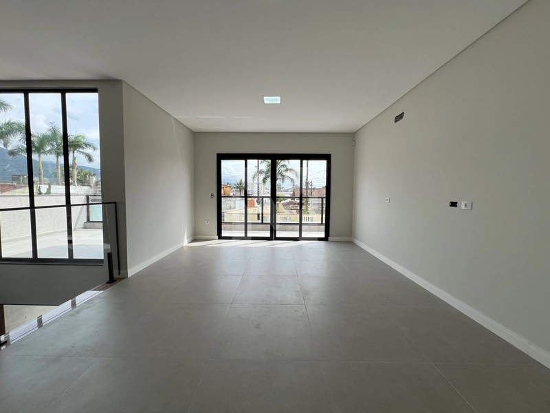 CASA 3 DORMITÓRIOS SUITES, PISCINA E CHURRASQUEIRA PARA VENDA: 17ª foto da galeria de imagens do imóvel