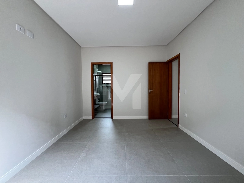 CASA 3 DORMITÓRIOS SUITES, PISCINA E CHURRASQUEIRA PARA VENDA: 11ª foto da galeria de imagens do imóvel