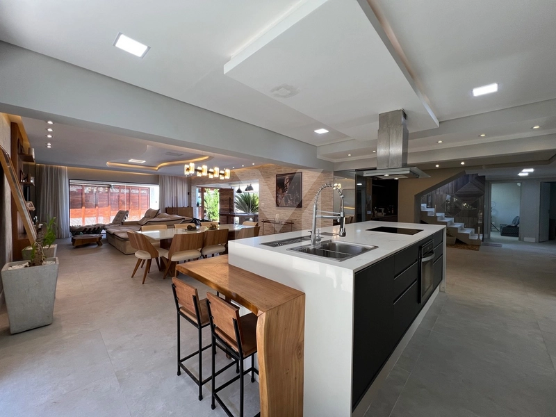 CASA ALTO PADRÃO 5 DORMS 4 SUITES, PISCINA, SAUNA: 9ª foto da galeria de imagens do imóvel