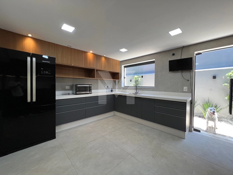 CASA ALTO PADRÃO 5 DORMS 4 SUITES, PISCINA, SAUNA: 30ª foto da galeria de imagens do imóvel