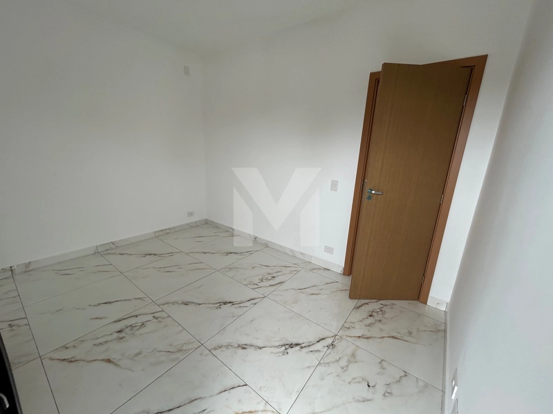 Casa de Condomínio no Jardim Real – 2 Dormitórios, 1 Suíte e Área de L: 2ª foto da galeria de imagens do imóvel