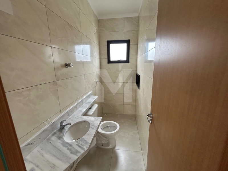 Casa de Condomínio no Jardim Real – 2 Dormitórios, 1 Suíte e Área de L: 5ª foto da galeria de imagens do imóvel