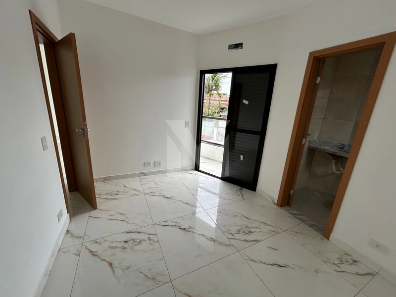 Casa de Condomínio no Jardim Real – 2 Dormitórios, 1 Suíte e Área de L: 3ª foto da galeria de imagens do imóvel