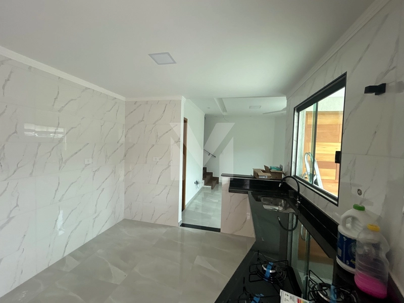 Sobrado Semi Mobiliado no Caiçara – 2 Suítes – R$ 500.000 – 300m da Pr: 2ª foto da galeria de imagens do imóvel