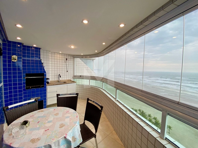 Apartamento Frente Mar com Vista Panorâmica no Maracanã