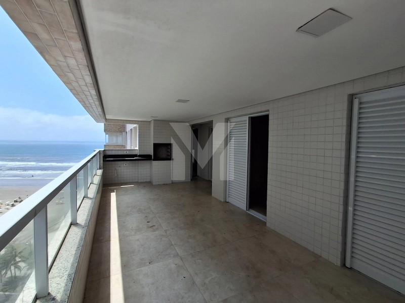 Apartamento de 3 dormitórios com vista para o mar na Vila Caiçara