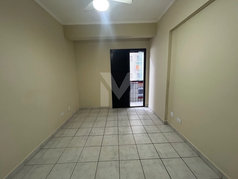 Apartamento 2 Dormitórios em Prédio Frente Mar com Vista Lateral no Ba: 16ª foto da galeria de imagens do imóvel