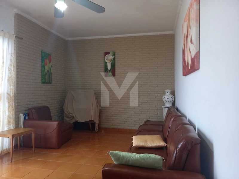 Apartamento Frente Mar com Sacada e Suíte na Praia do Caiçara: 2ª foto da galeria de imagens do imóvel