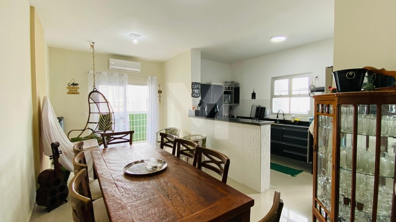 apartamento com vista parcial para o mar e pertinho da praia