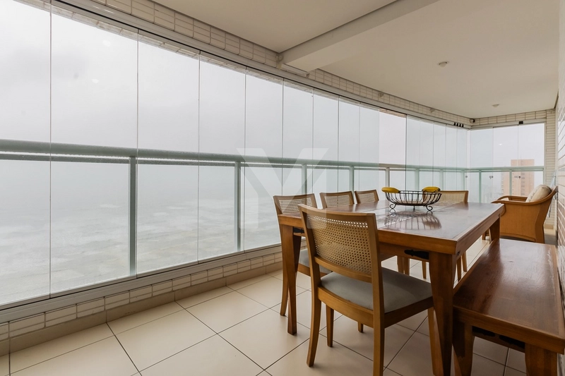 Apartamento Frente Mar no Boqueirão – Andar Alto | Porteira Fechada