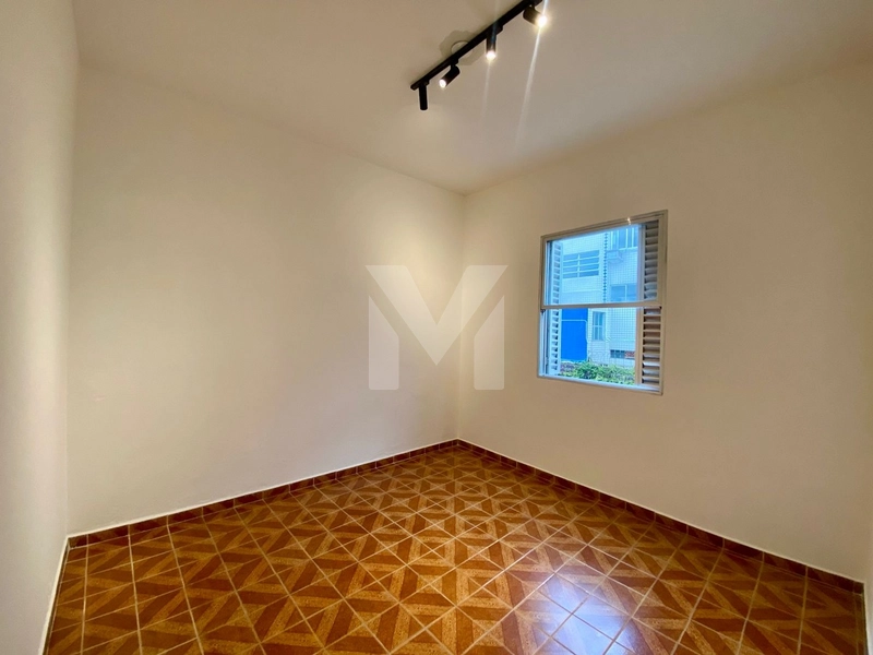 Kitnet à venda no Centro do Boqueirão apenas 50 metros da praia