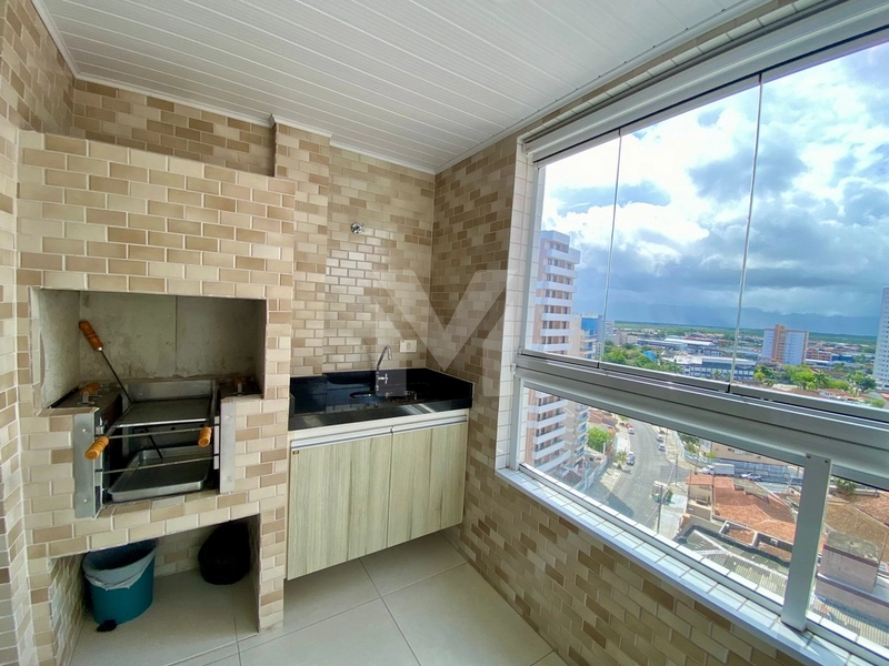 Apartamento semimobiliado na Guilhermina com Lazer Completo