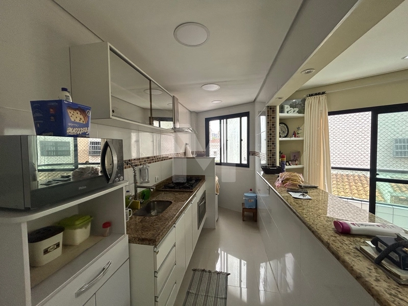 Apartamento à Venda no Ocian – 100m da Praia: 3ª foto da galeria de imagens do imóvel