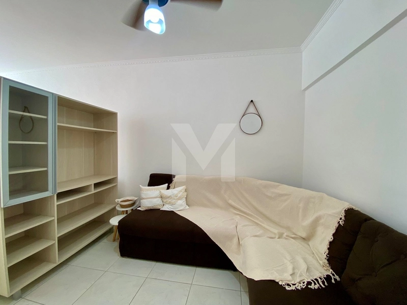 Amplo Kitão Reformado – 39m² de Área Útil – Prédio Frente Mar: 2ª foto da galeria de imagens do imóvel