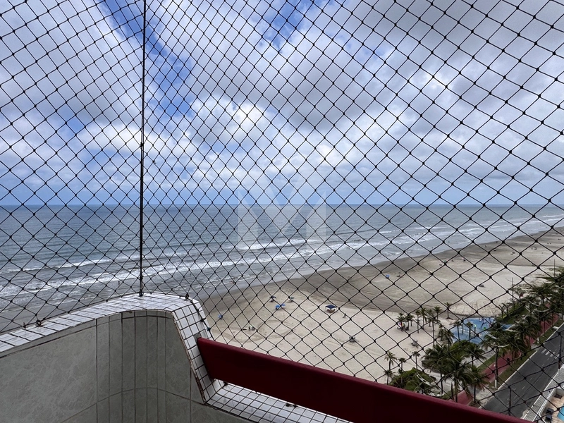 Apartamento porteira fechada com vista para o mar
