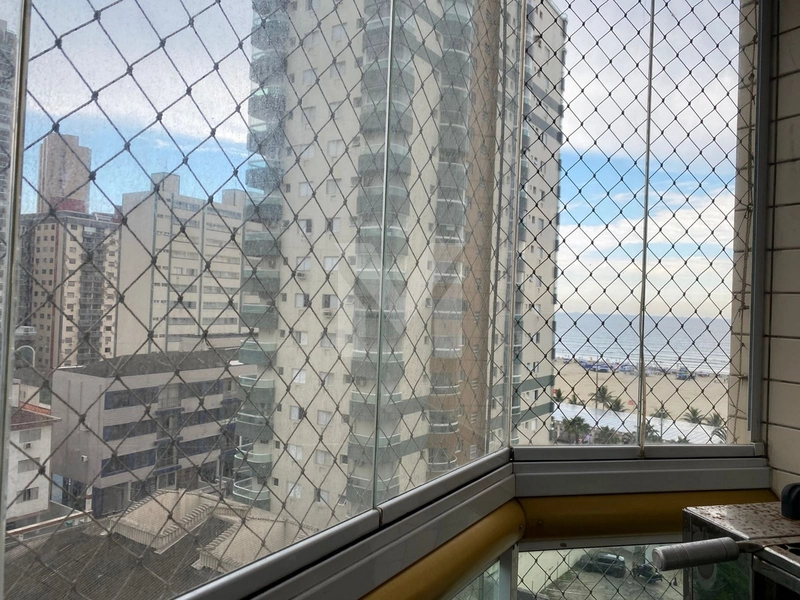 Apartamento apenas 80 metros da praia e lazer completo na Guilhermina