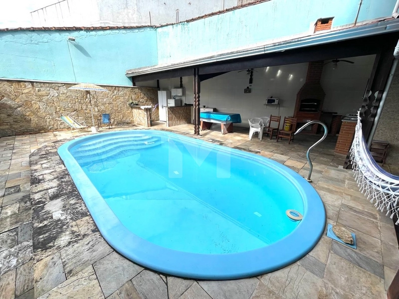 Casa com 3 dormitórios em terreno de 350 m², muito bem localizada!: 9ª foto da galeria de imagens do imóvel