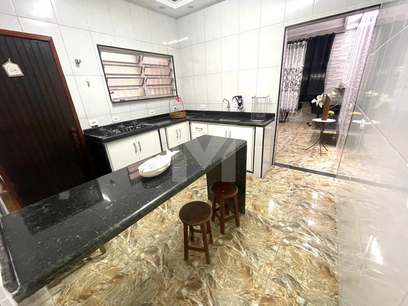 Casa com 3 dormitórios em terreno de 350 m², muito bem localizada!: 25ª foto da galeria de imagens do imóvel