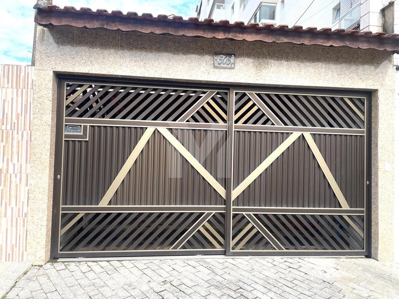 Casa com 3 dormitórios em terreno de 350 m², muito bem localizada!: 29ª foto da galeria de imagens do imóvel