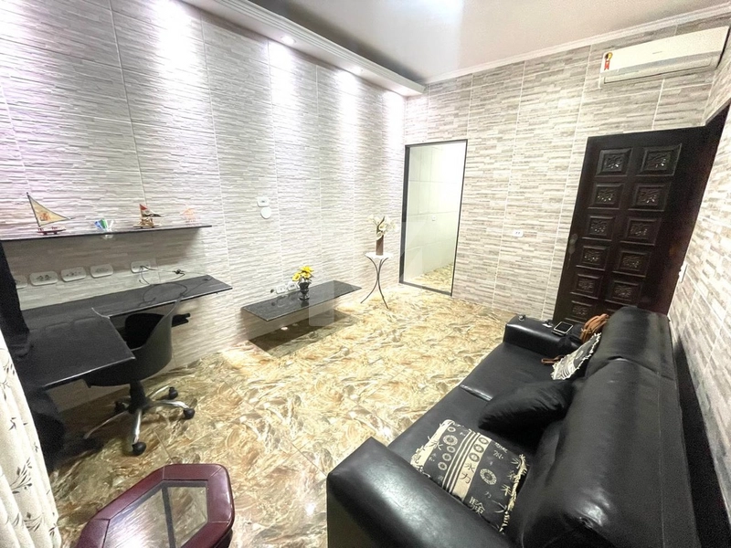 Casa com 3 dormitórios em terreno de 350 m², muito bem localizada!: 19ª foto da galeria de imagens do imóvel