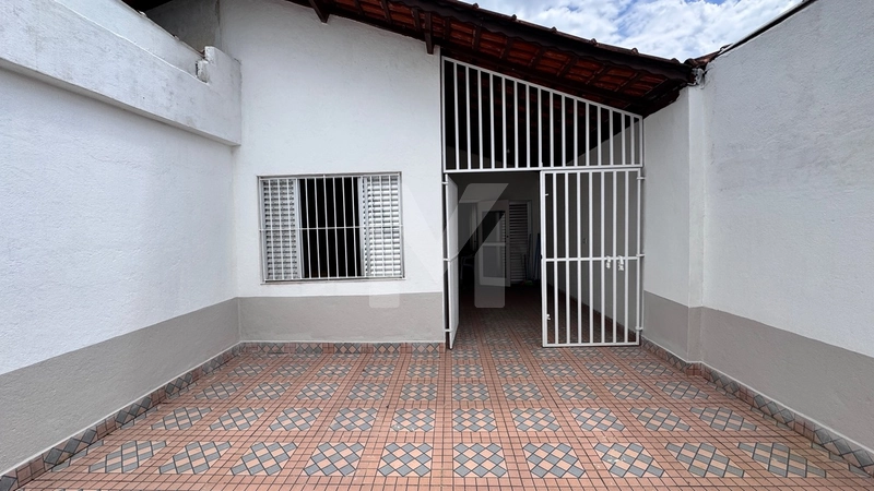 CASA GEMINADA 3 DORMITÓRIOS C/ 1 SUÍTE