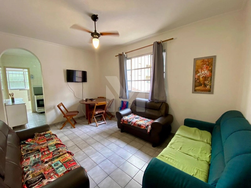 Excelente na Guilhermina apenas 300 metros da praia