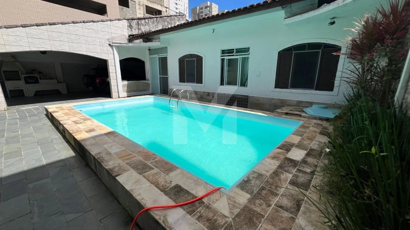 Casa Próximo a praia: 1ª foto da galeria de imagens do imóvel