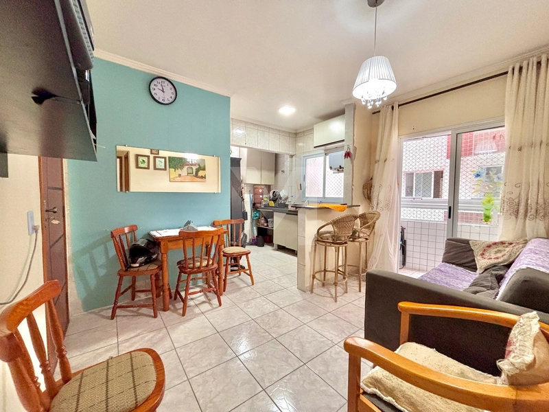 Seu investimento começa aqui, Apartamento há 100m da Praia na Ocian.