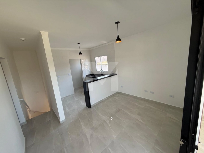 Belisssima Sobreposta Alta de Sacada com 2 Dormitórios: 4ª foto da galeria de imagens do imóvel