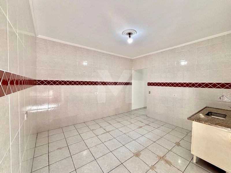 Casa individual na Ocean para locação definitiva há 400m da Praia: 7ª foto da galeria de imagens do imóvel