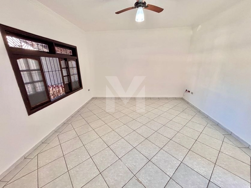 Casa individual na Ocean para locação definitiva há 400m da Praia: 6ª foto da galeria de imagens do imóvel