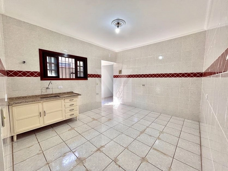 Casa individual na Ocean para locação definitiva há 400m da Praia: 9ª foto da galeria de imagens do imóvel