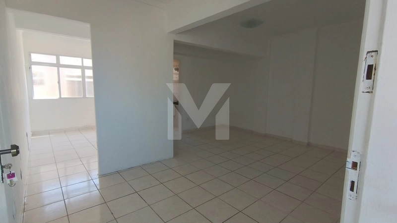 Sala comercial no centro do Boqueirão