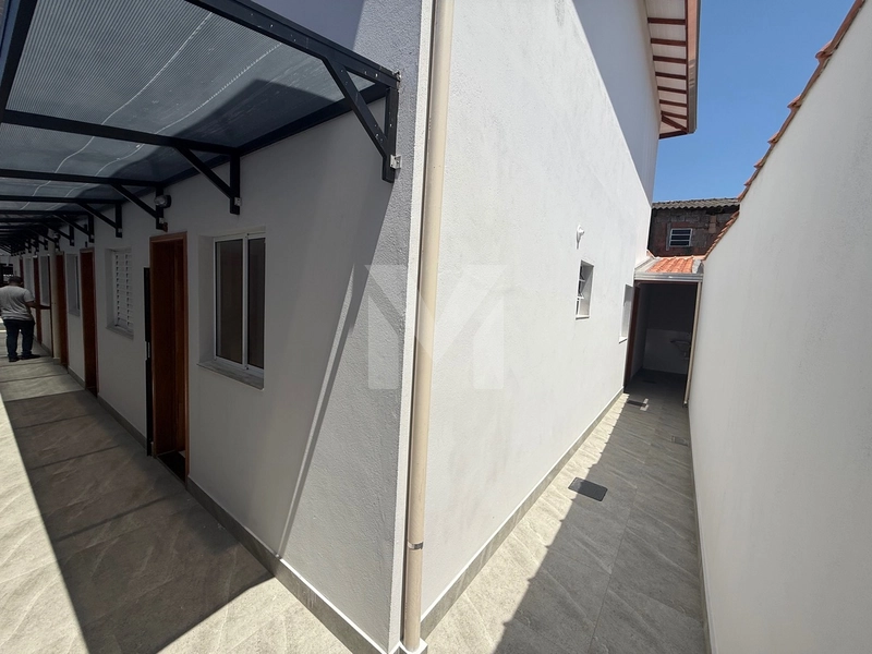 ULTIMA CASA DO CONDOMINIO COM QUINTAL PRIVATIVO