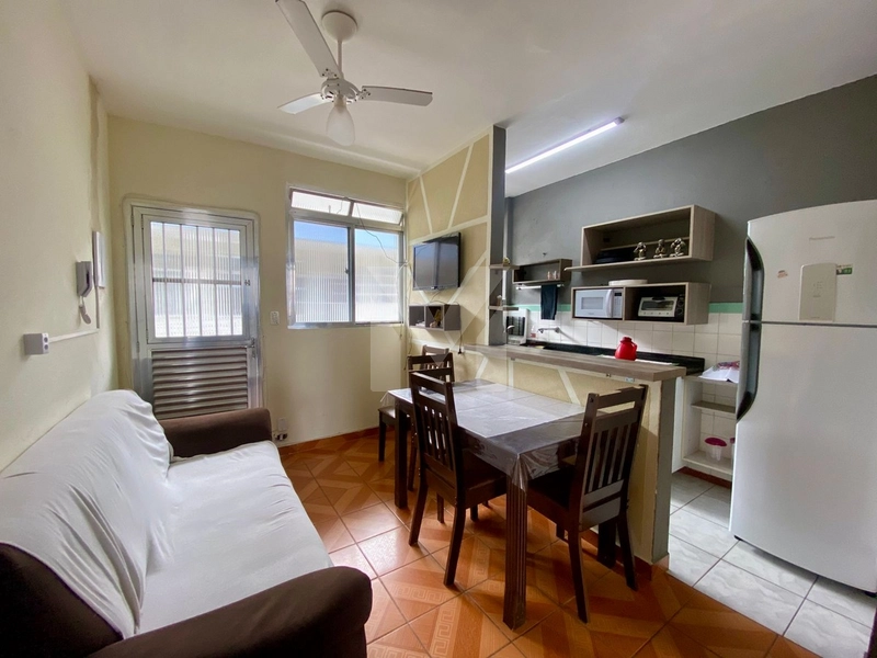 Excelente oportunidade no bairro Guilhermina apenas 100m da praia: 2ª foto da galeria de imagens do imóvel